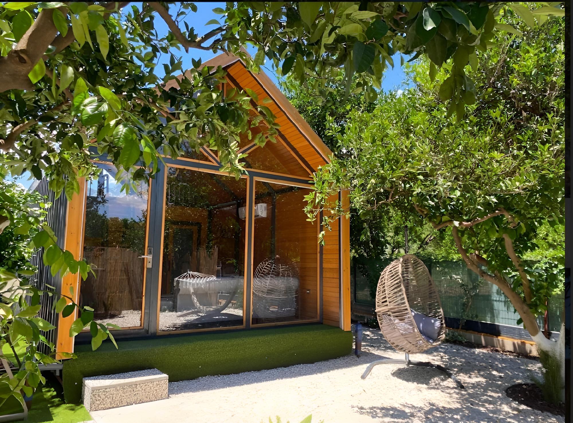 Fabulous Bungalow With Jacuzzi in Konyaalti