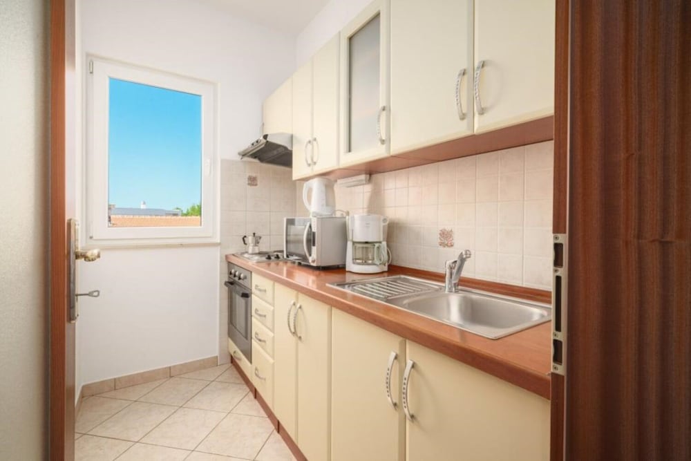 Josip - Free Parking and BBQ - A1 view 5