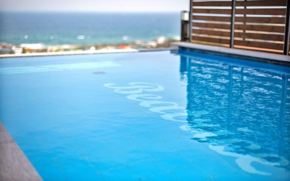 Uljin Beatrice Pool Villa