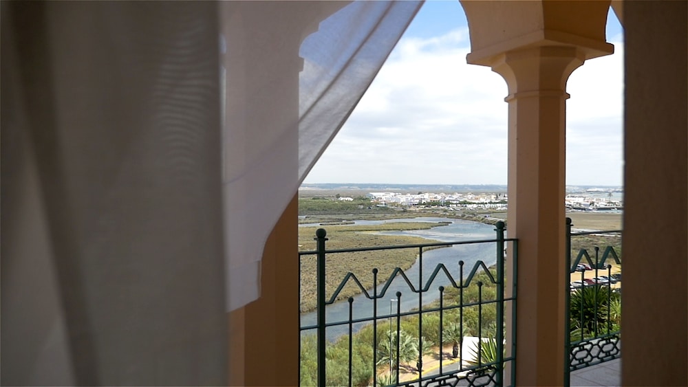 Ayamonte Vacations - Playacanela - Property Image 8