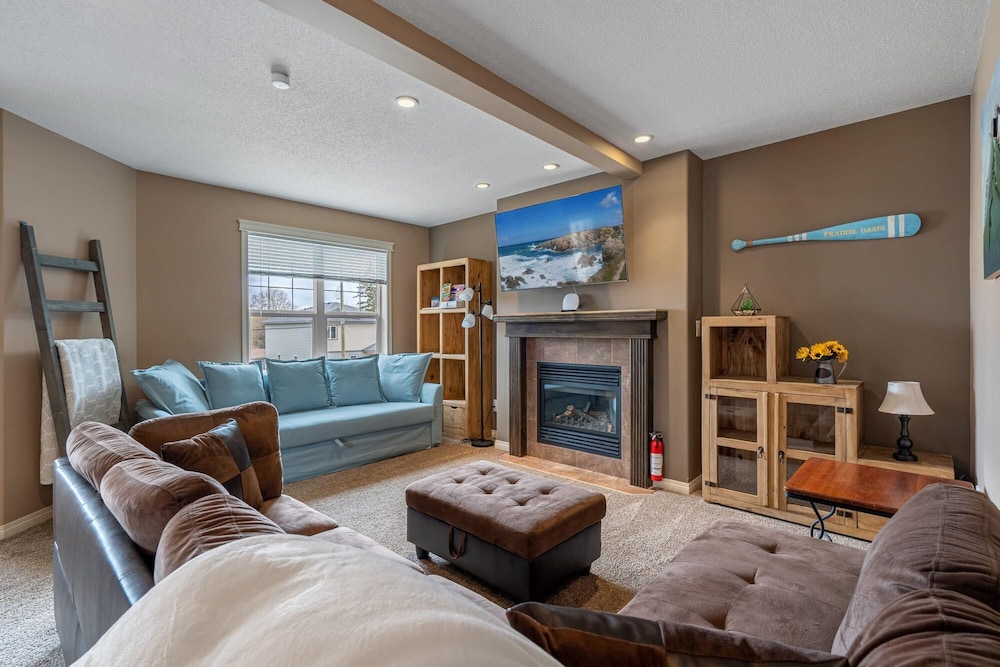 Prairie Oasis No Service Fees BBQ Patio TV