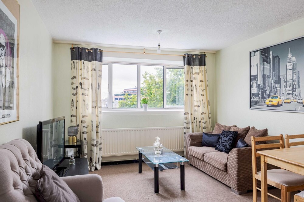 Lovely 1-bedroom Near Regent s Park