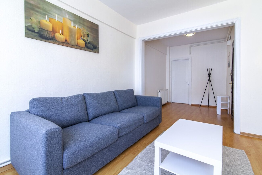 Lovely and Central Flat With Balcony in Sisli