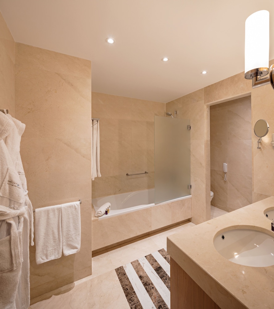 Marbella Vacations - Deluxe Villas Don Carlos Resort - Property Image 10