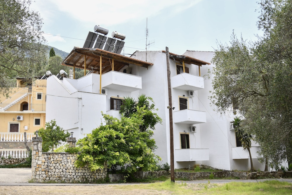 Corfu Room Apartments photo 1