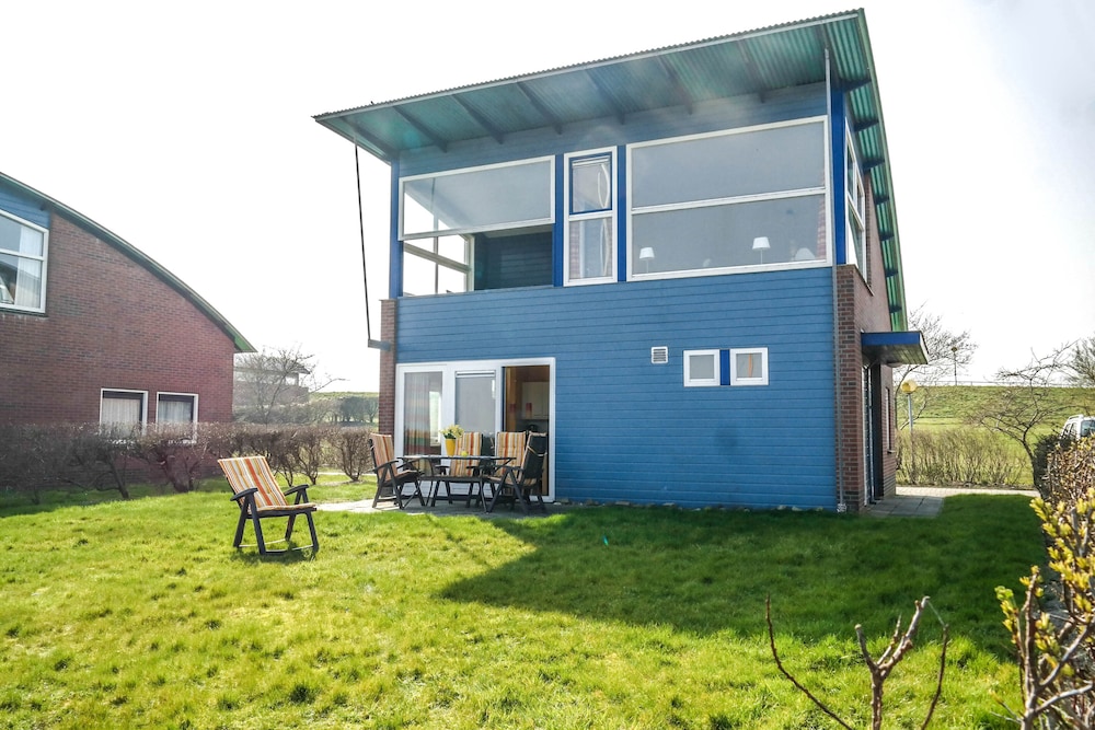 6 Pers Lakefront House Anne With a Nice View of the Lauwersmeer