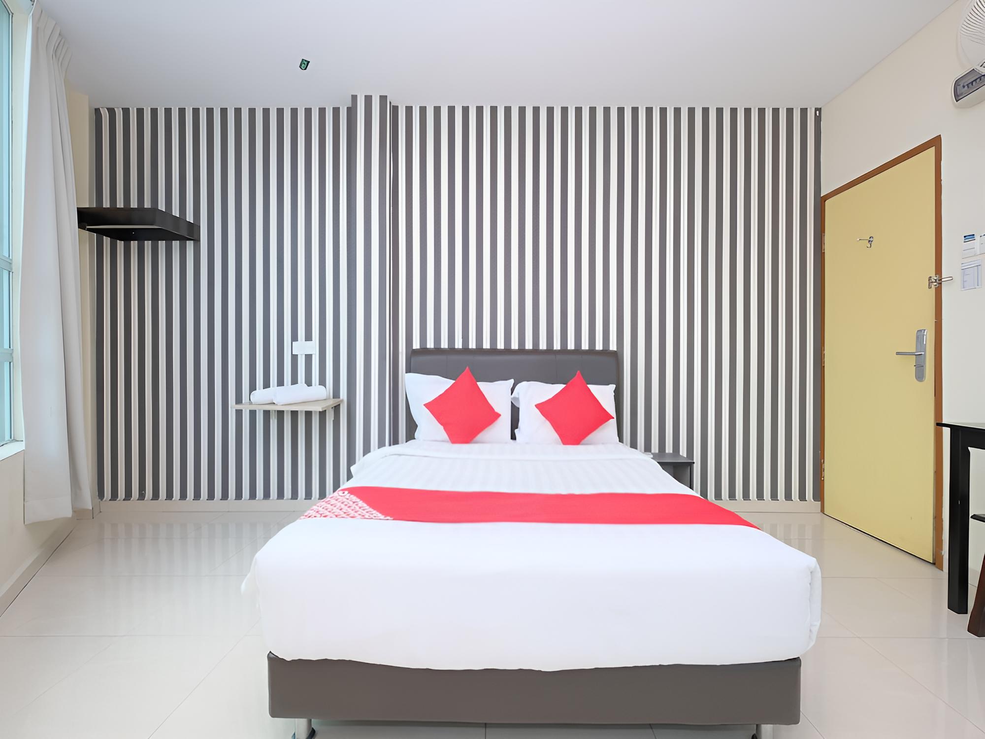 OYO 89493 Q Hotel Mentakab
