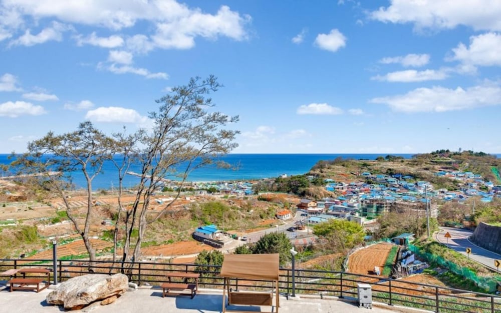 Uljin Beatrice Pool Villa