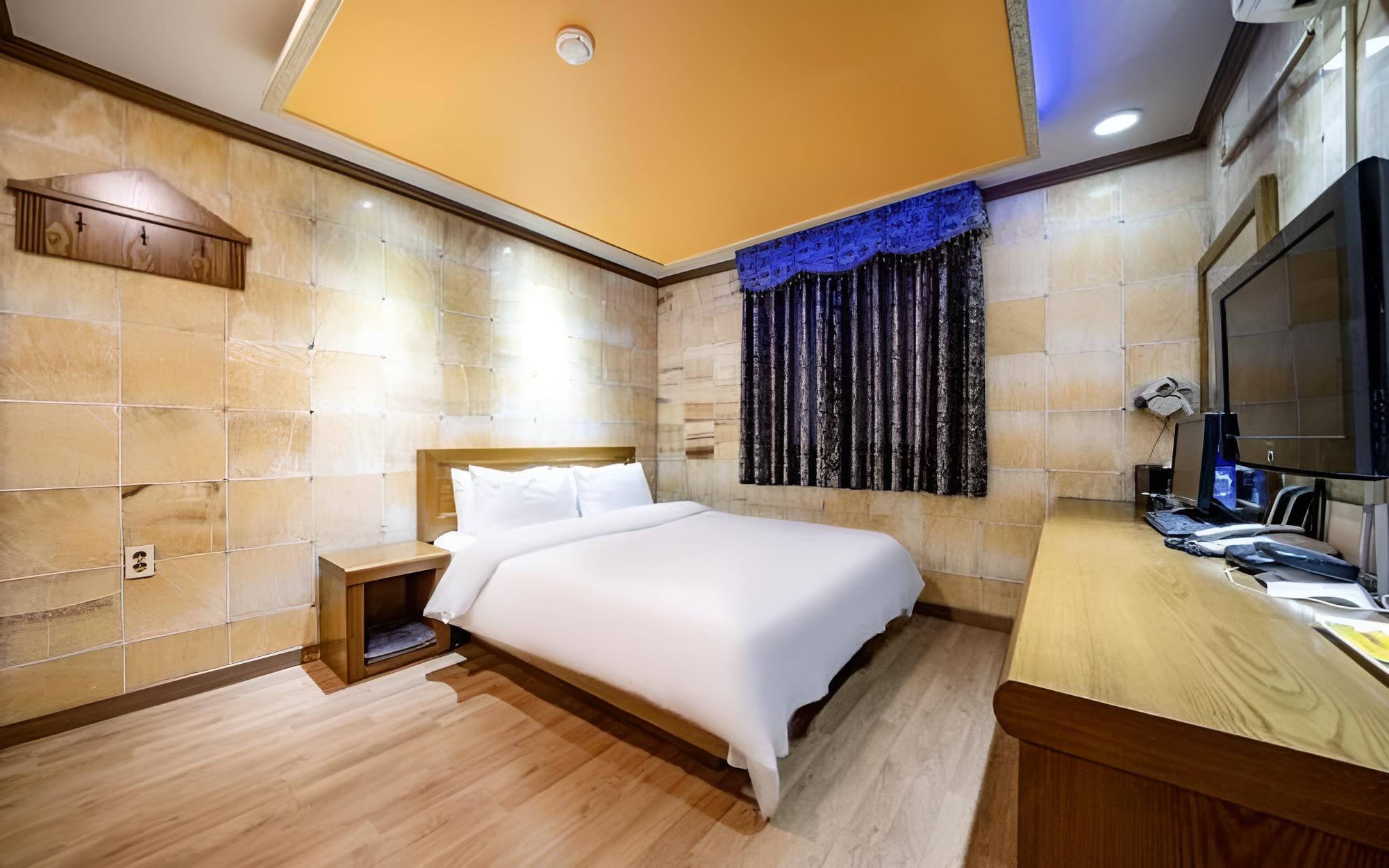 Tongyeong Hotel Opera