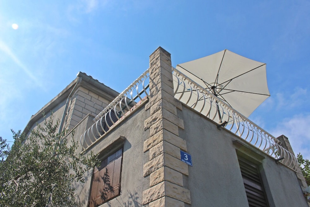 Photo 42