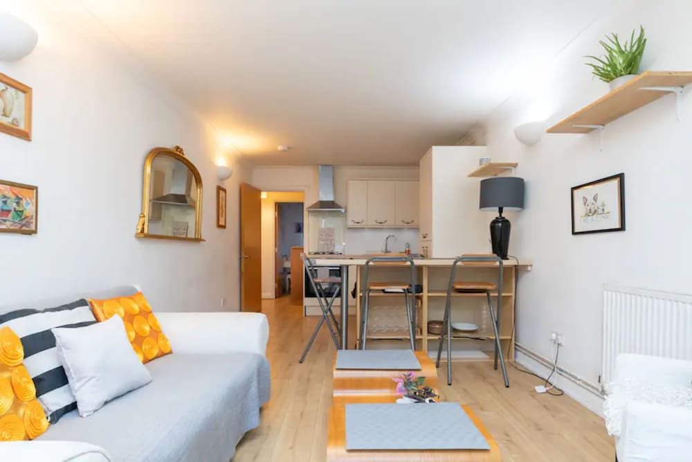 Cosy & Charming 2BD Flat Near Essex Road