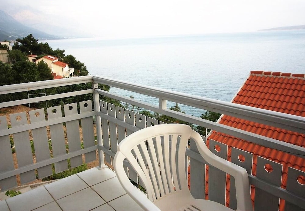 Šera - 50 m From Beach - A3