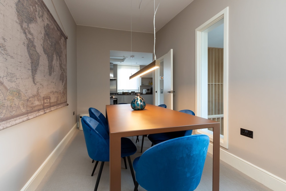 Stunning 3 Bedroom Flat in Covent Garden