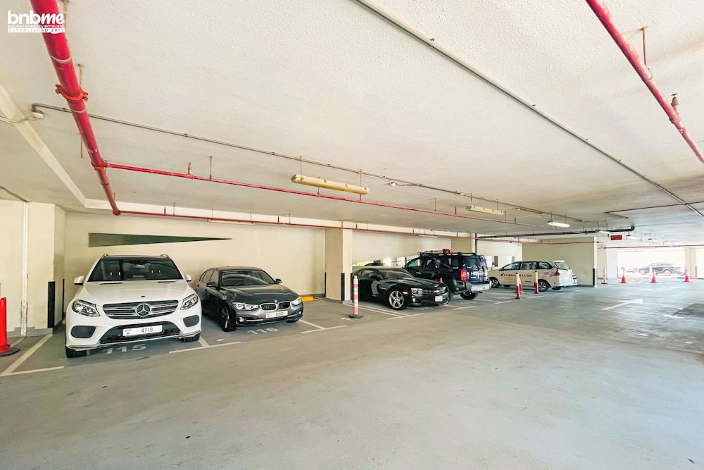 Bnbme - Churchill Towers 1 Bedroom Canal View