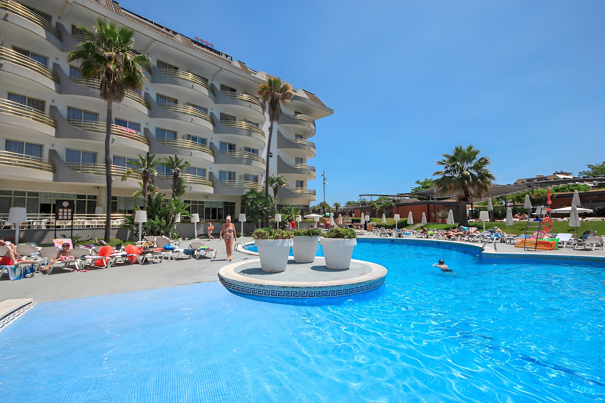 Santa Susanna Vacations - Hotel Mercury - Property Image 13