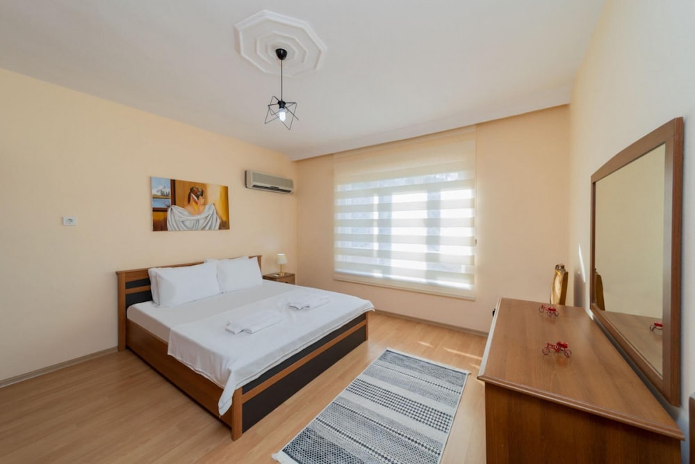 Cozy Flat With Balcony 5 min to Konyaalti Beach