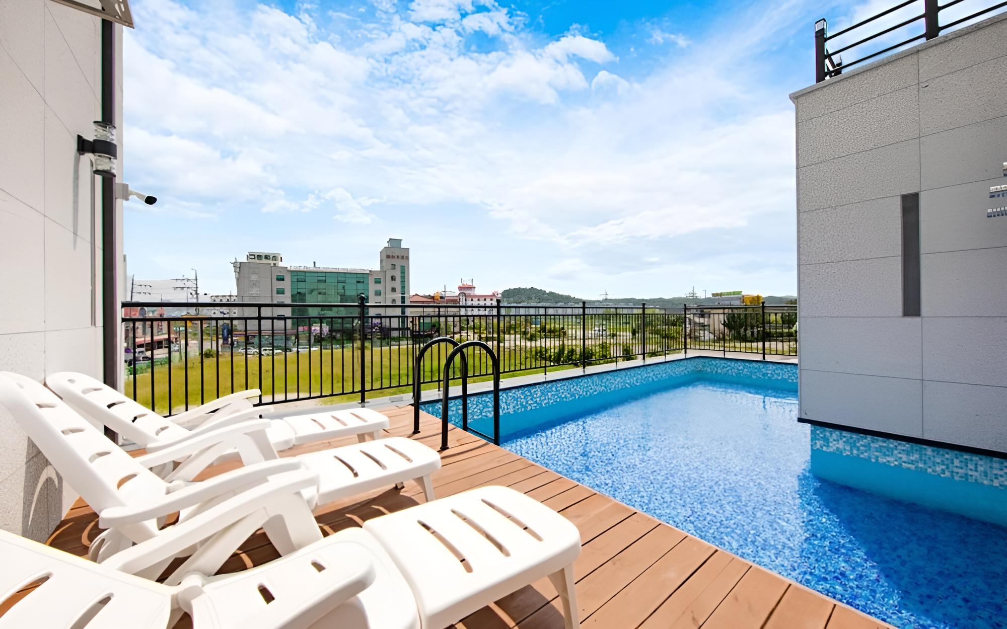 Gangneung Nishi Spa Pension