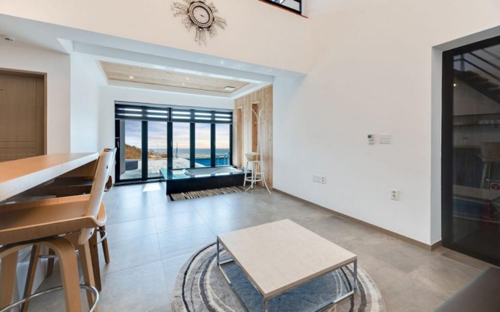Uljin Beatrice Pool Villa