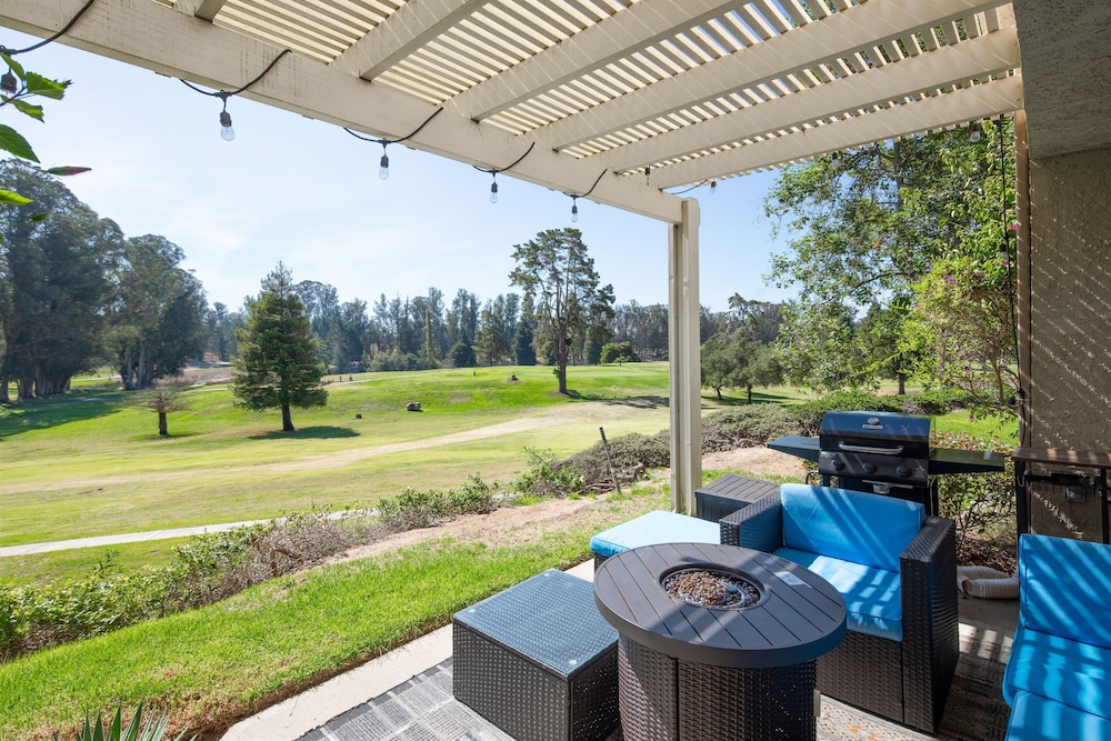 1465 Golf Course Lane 3 Bedroom Townhouse by RedAwning