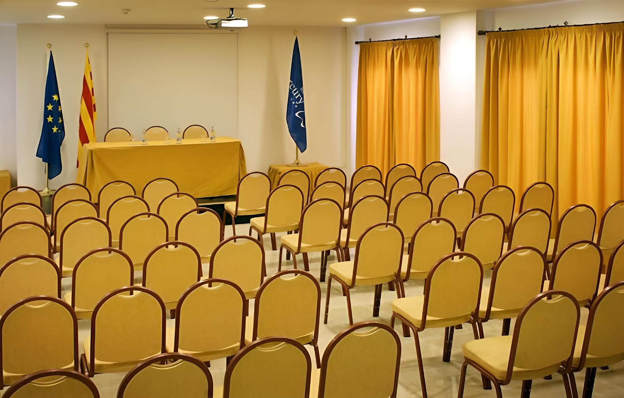 Santa Susanna Vacations - Hotel Mercury - Property Image 35