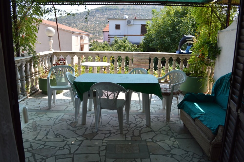 Mio - 100 m From Beach - A2