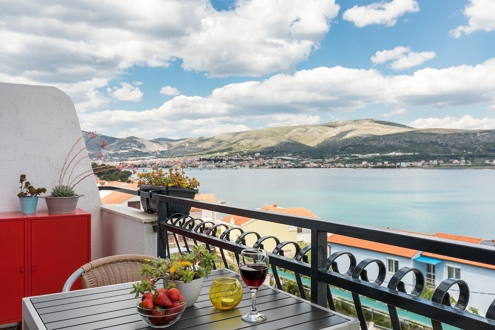 Ani - Beautiful sea View - A2 Žuti