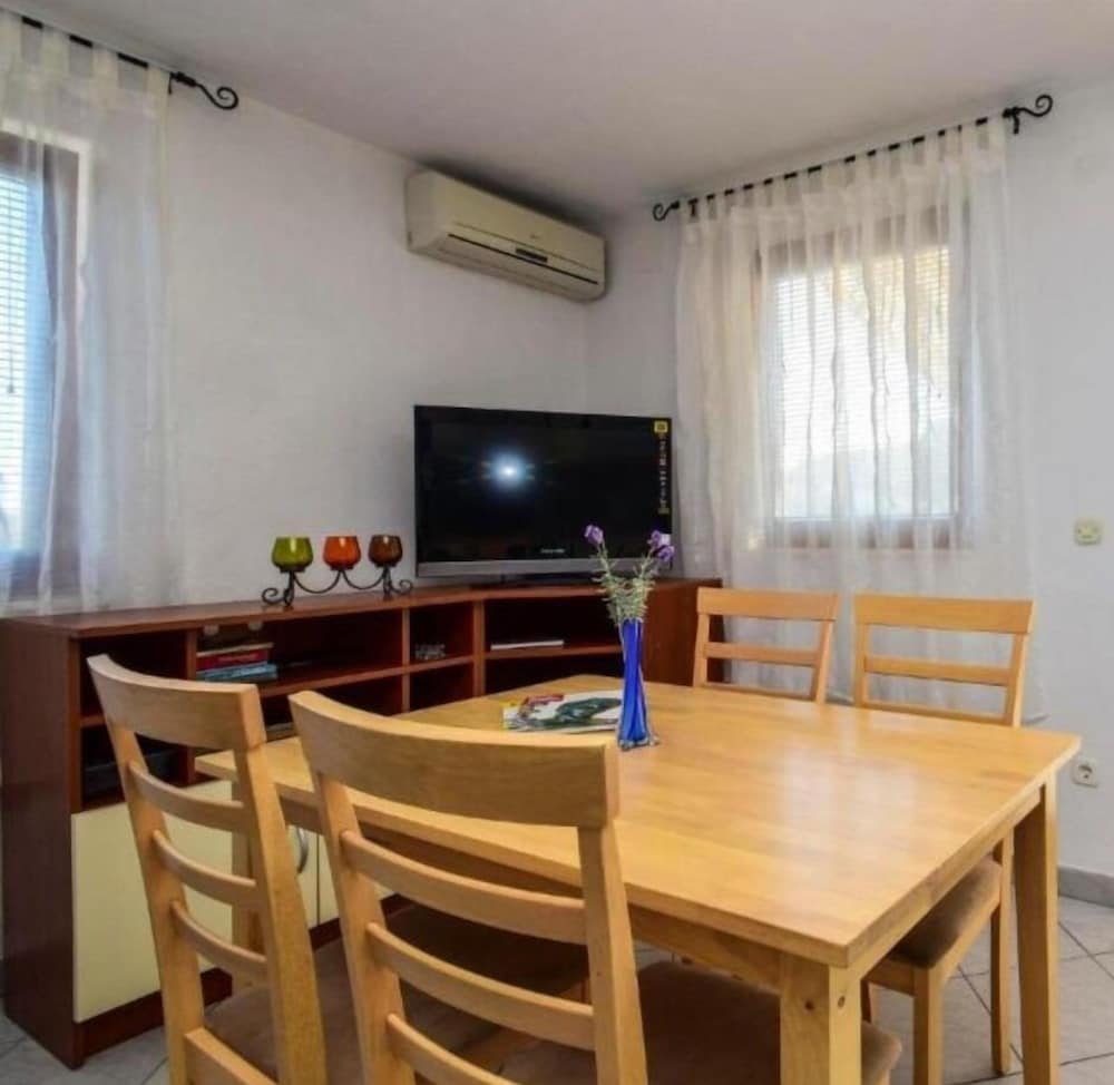 Marijan - With Terrace - A1