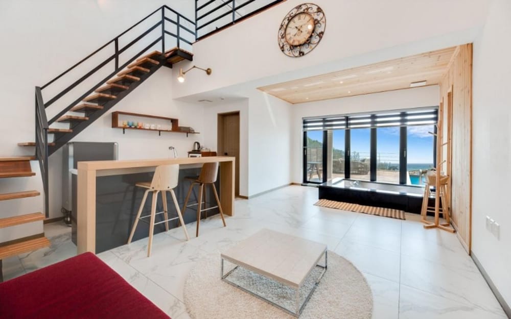 Uljin Beatrice Pool Villa