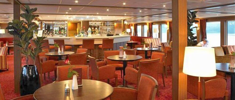 Neuss Vacations - Select MS Serenity - Neuss - Property Image 6