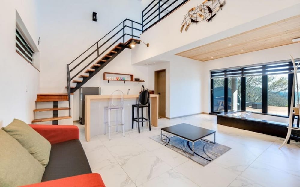 Uljin Beatrice Pool Villa