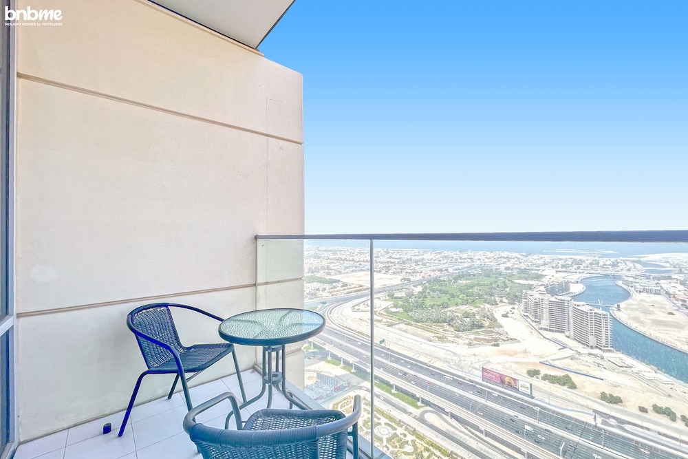3B-Amna Tower-4801 by bnbme homes