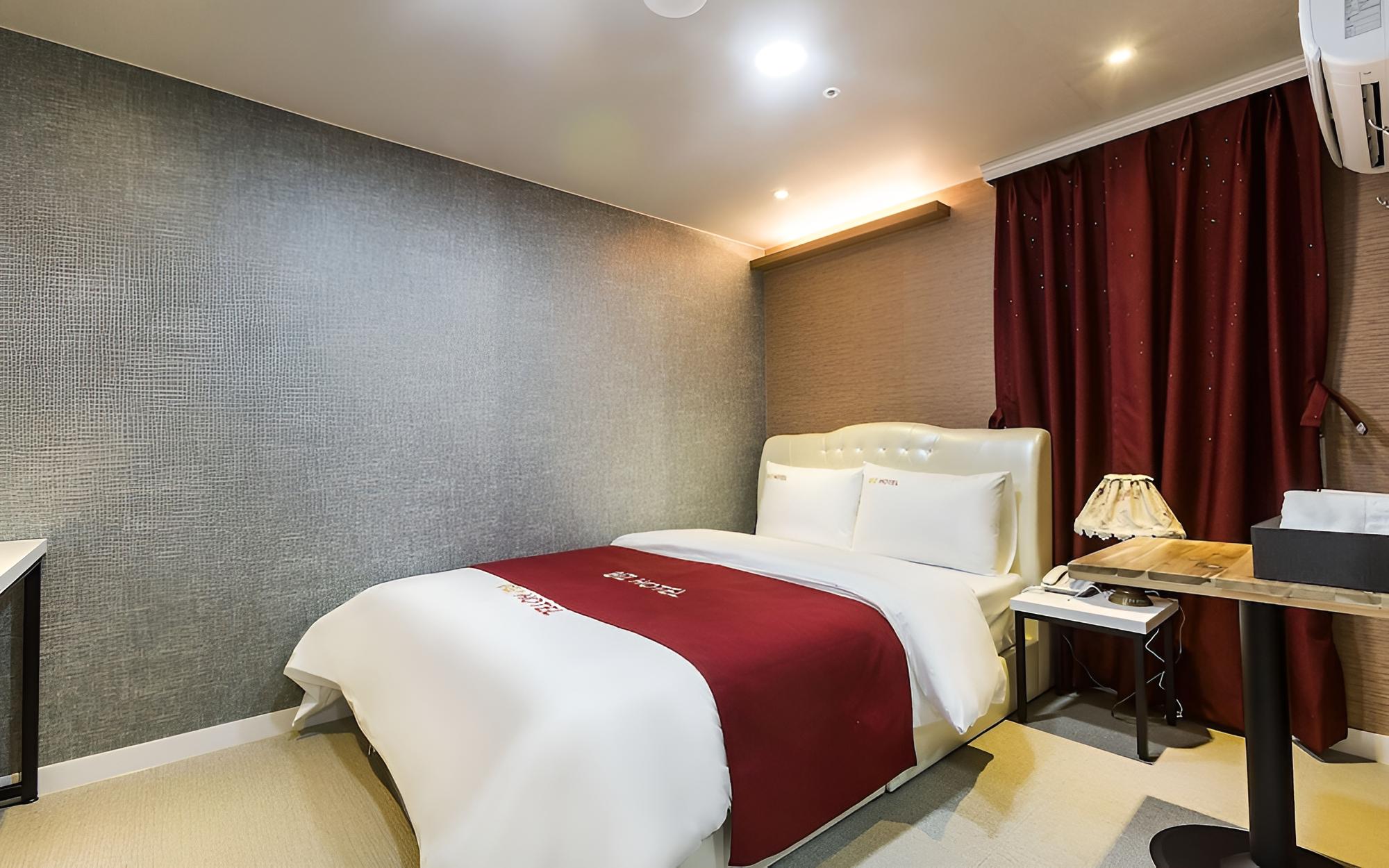 Suwon Station BIZ Hotel