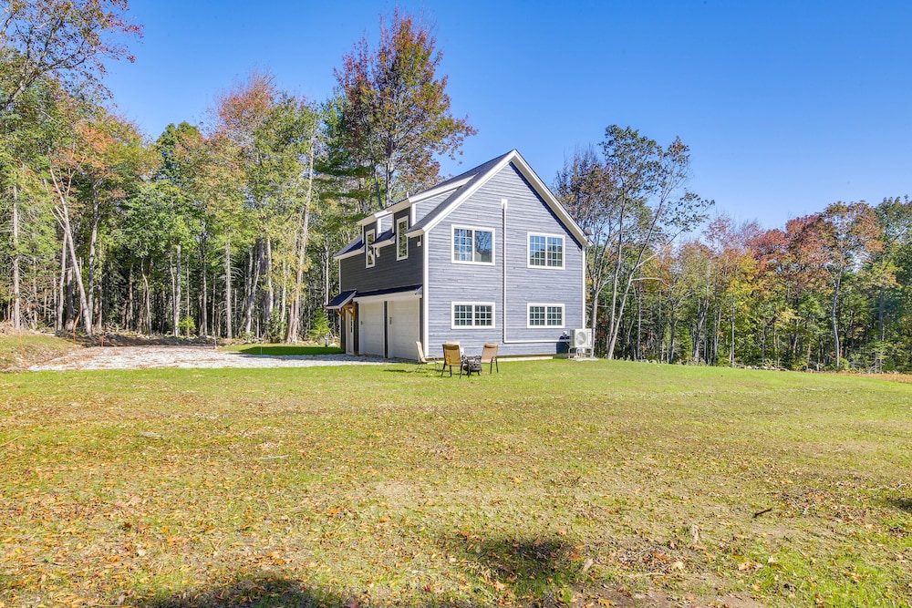 Cozy Camden Cottage w/ Fire Pit & Trail Access view 5