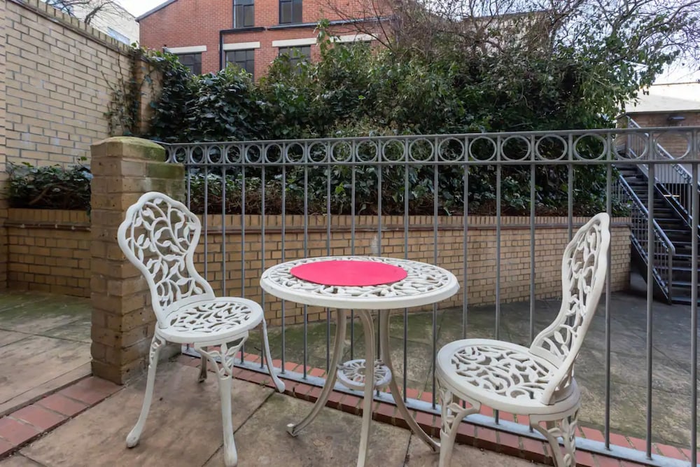 Cosy & Charming 2BD Flat Near Essex Road