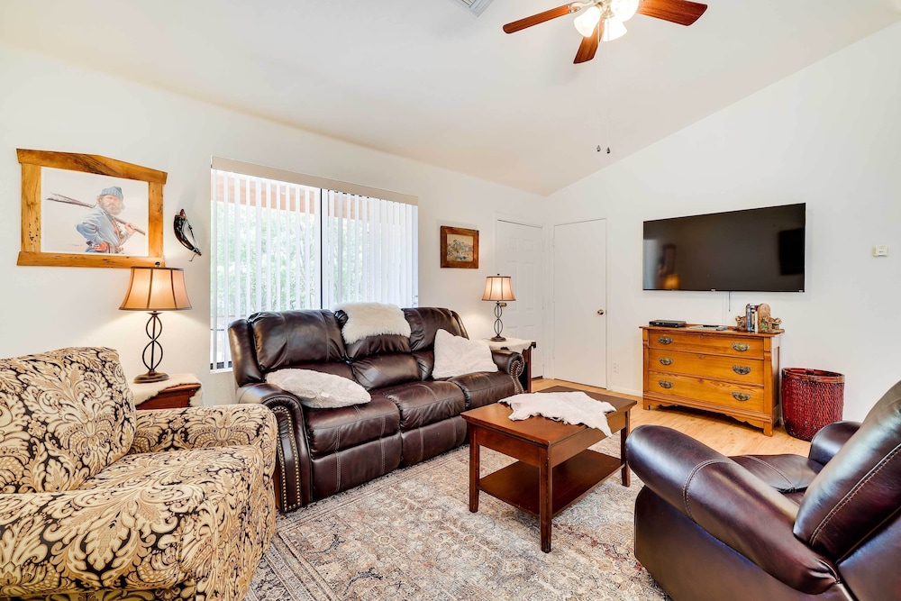 Alpine Arizona Cabin Rental w/ Gas Grill!