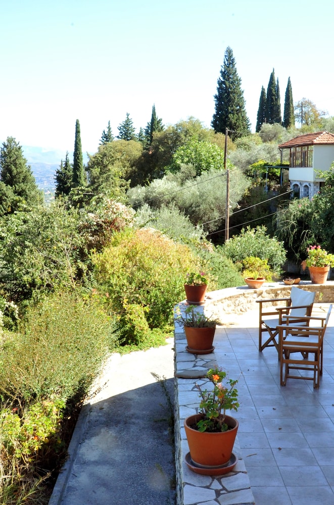 Elegant Stone Mansion in Historic Mystras