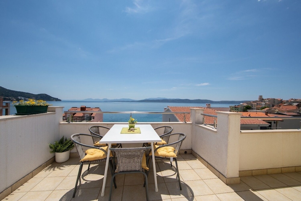 Ruzica - With sea View - A3 - Zuti
