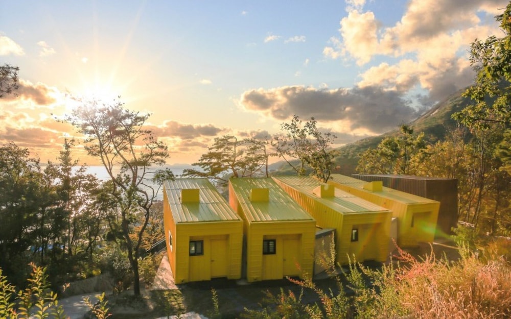 Ganghwado Yellow Pension