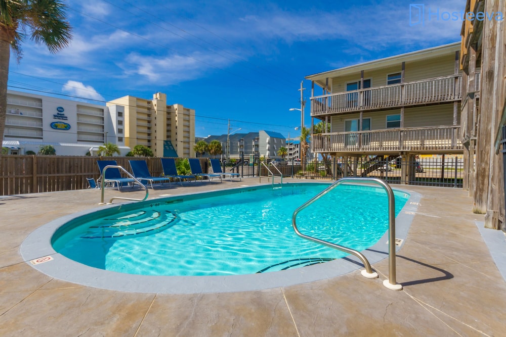 Gulf View Condos by Hosteeva