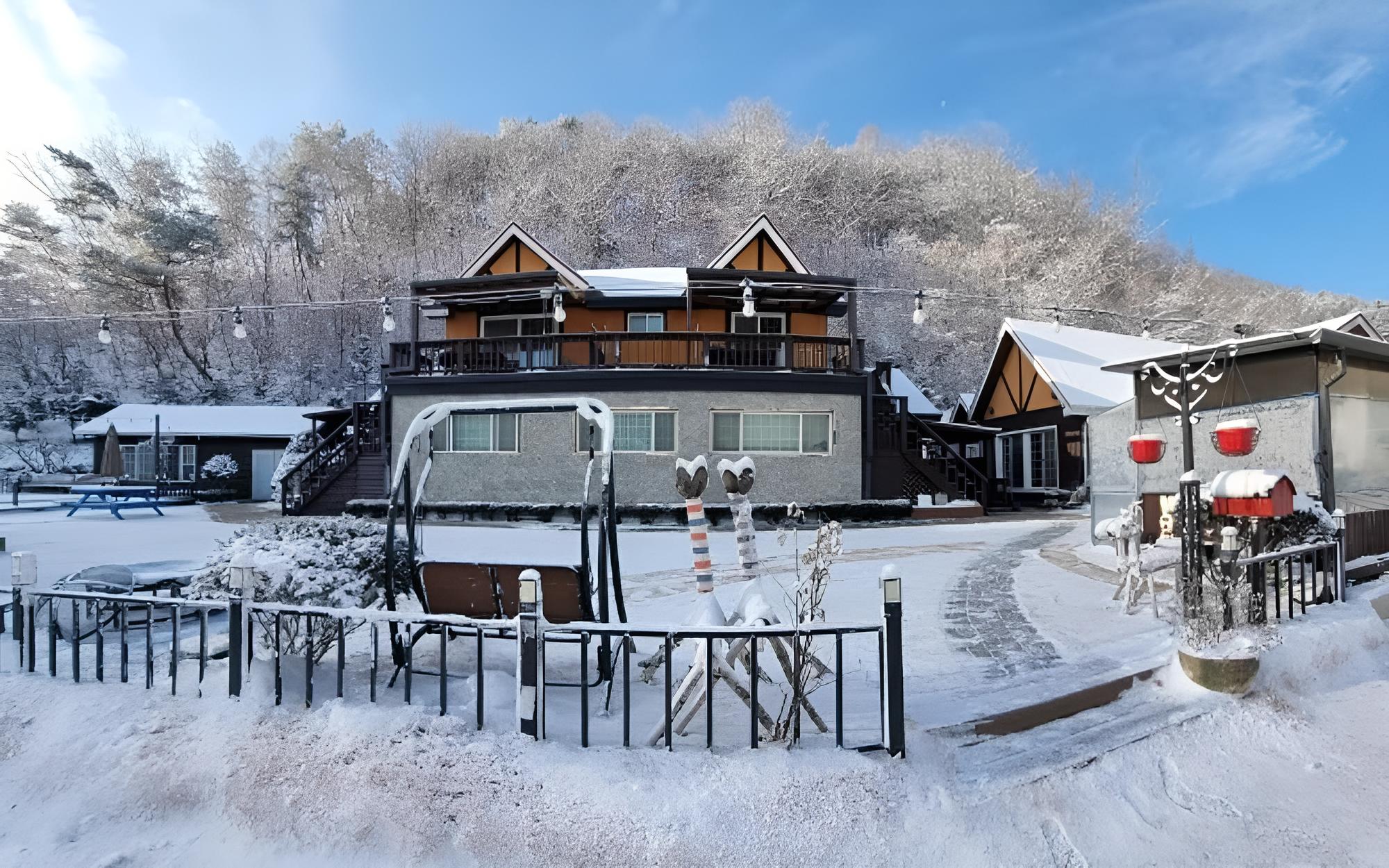 Hongcheon Bogeumjari Pension