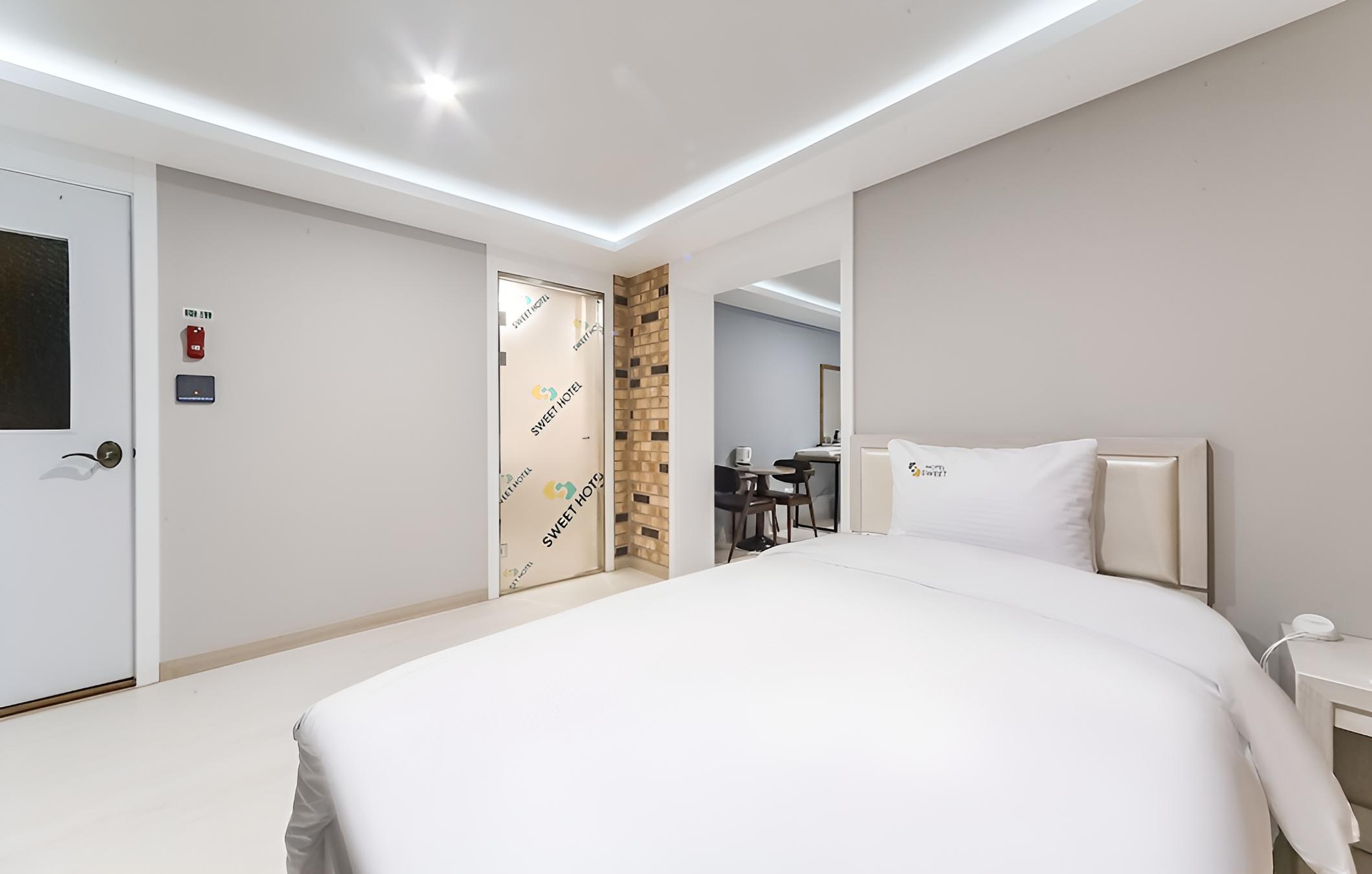 Gimhae Eobang-dong Suite Hotel