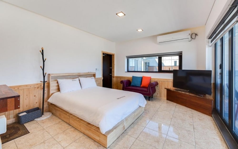 Uljin Beatrice Pool Villa
