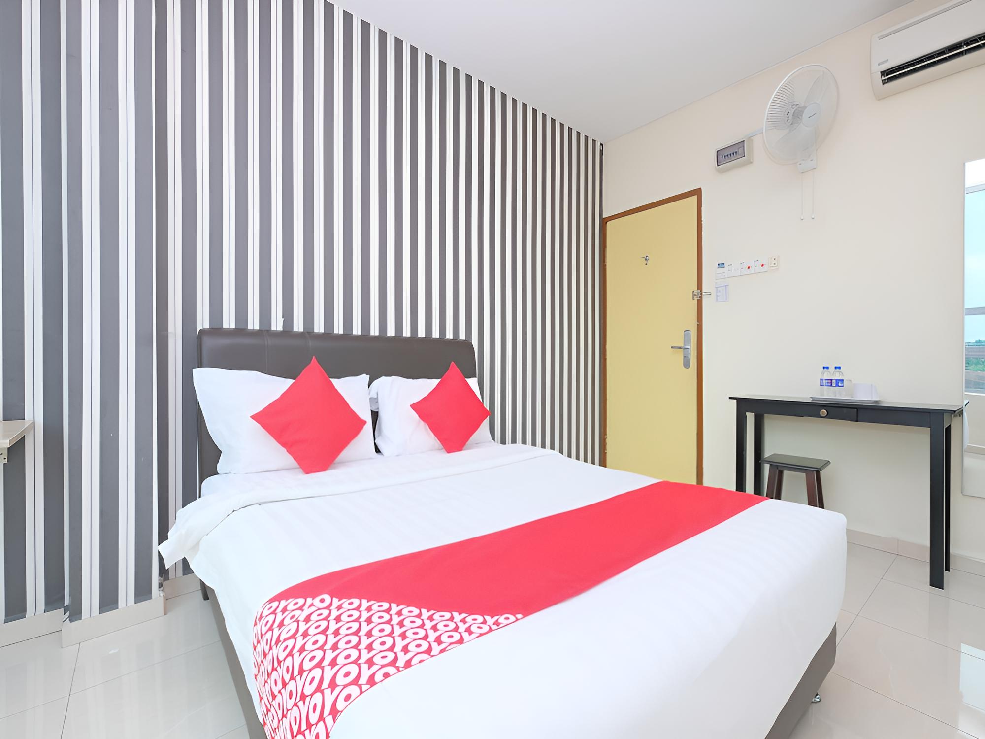 OYO 89493 Q Hotel Mentakab