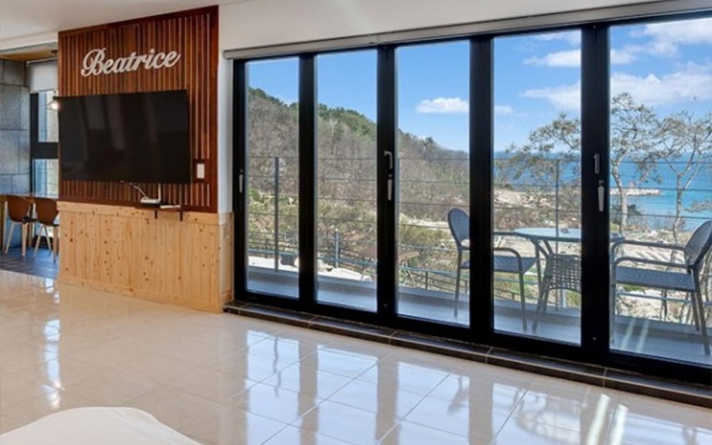 Uljin Beatrice Pool Villa