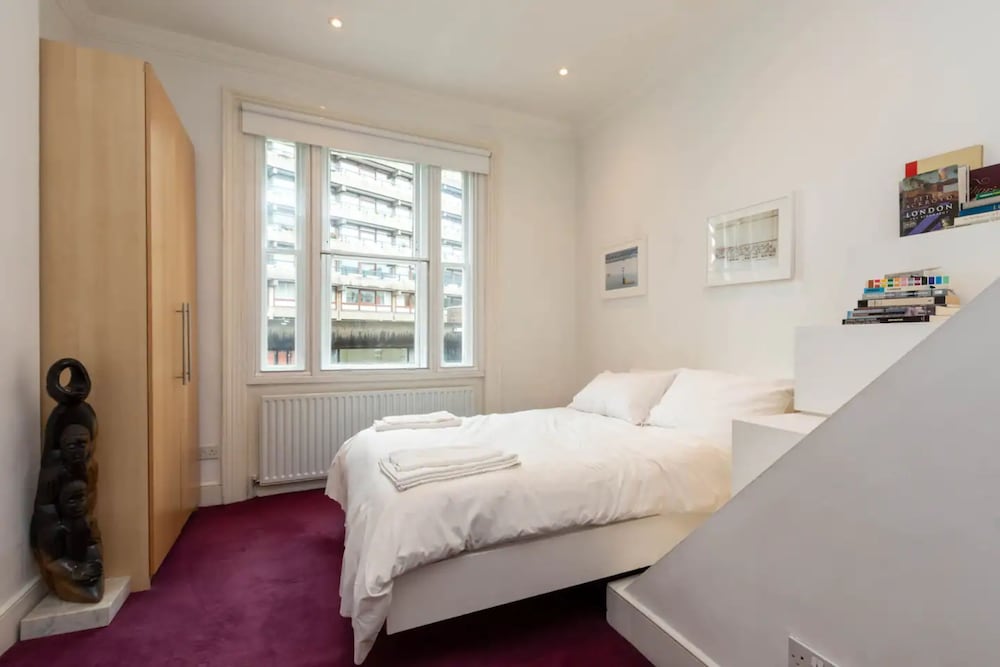 2 Bedroom 2 Bathroom Victorian Maisonette in Barbican