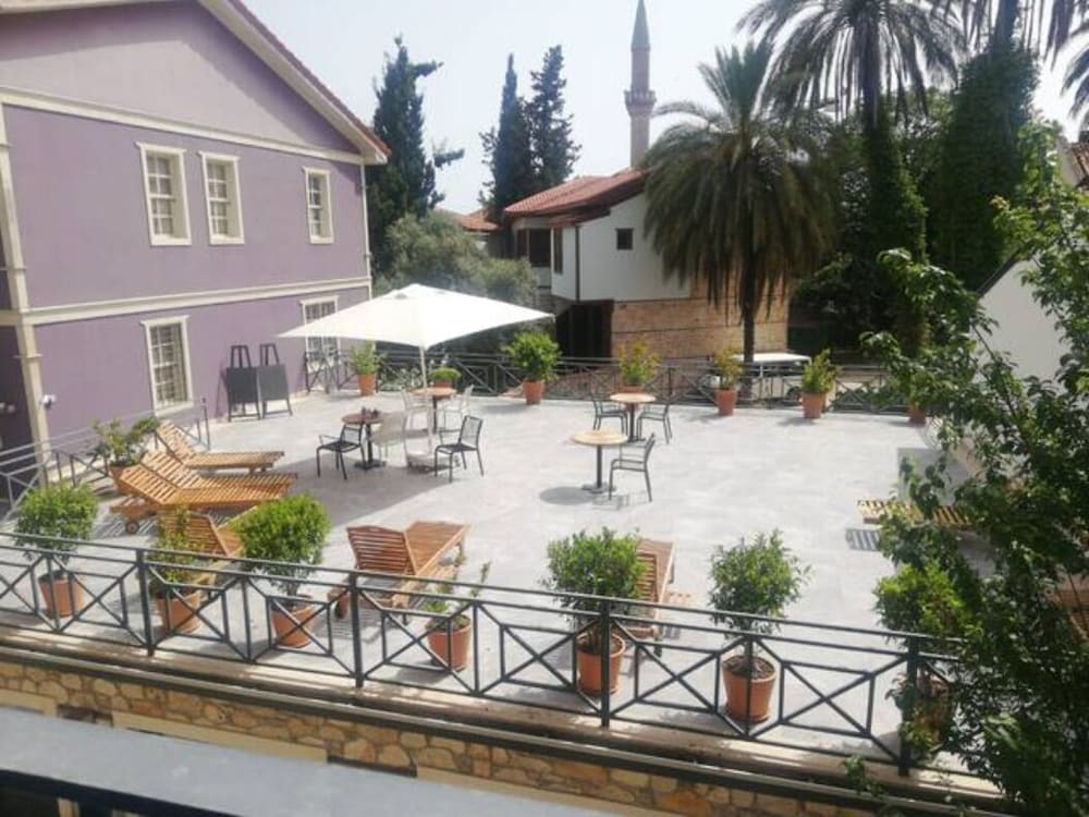 Charming Studio Flat near Hadrian’s Gate -EMPEROR