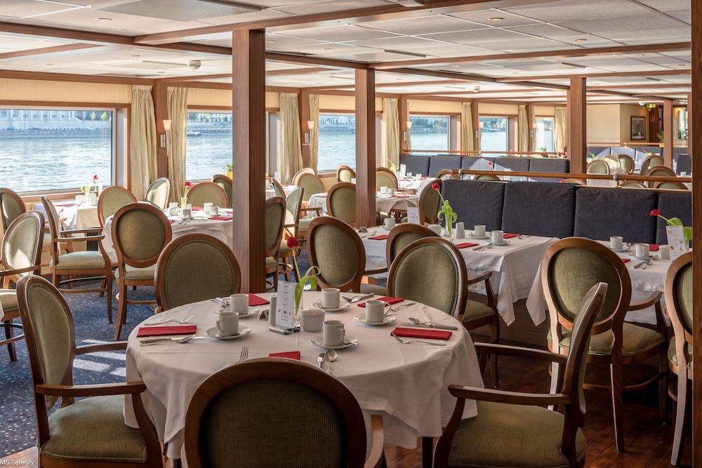 Neuss Vacations - Select MS Serenity - Neuss - Property Image 9