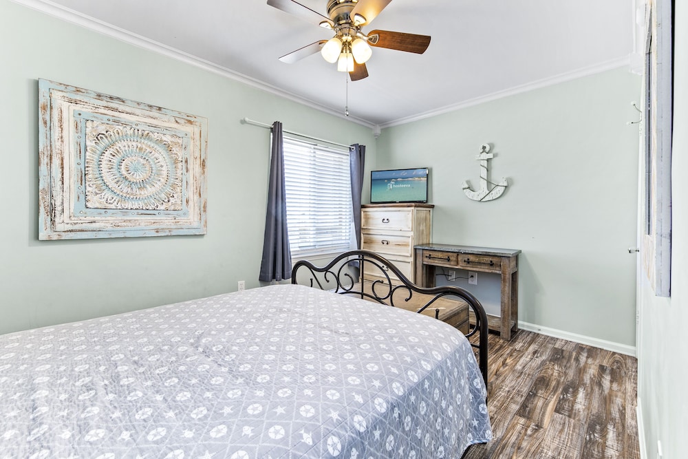 Gulf View Condos by Hosteeva