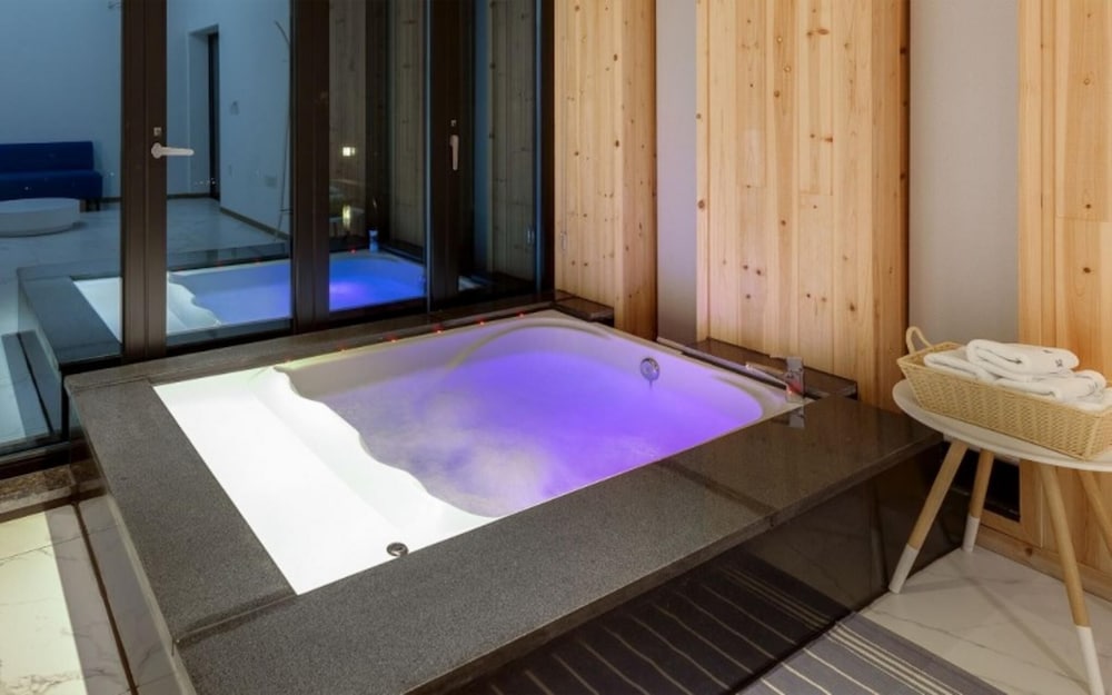Uljin Beatrice Pool Villa