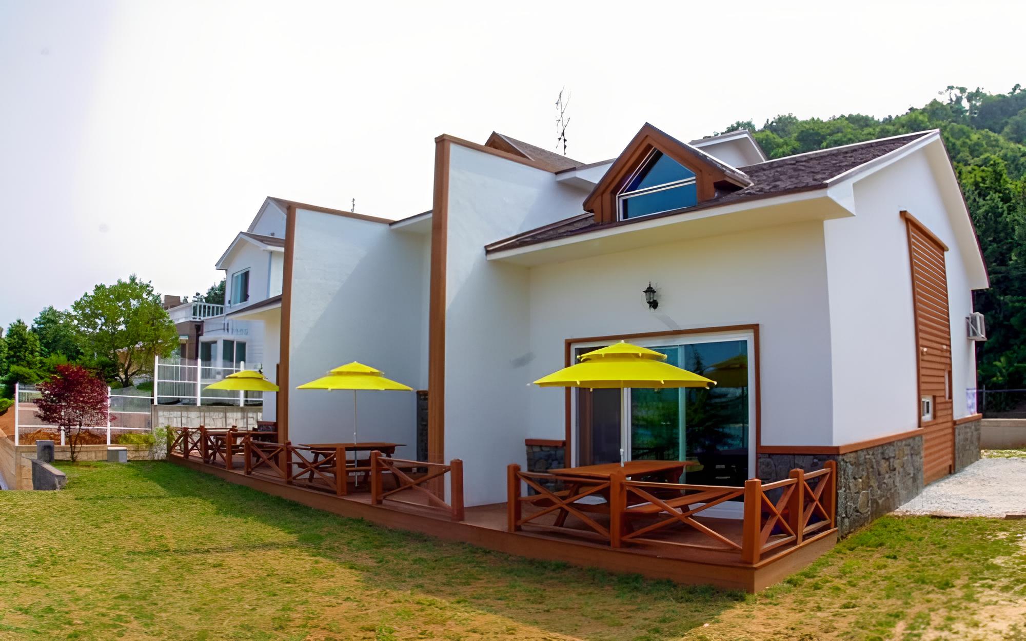 Daebudo White Island Pension